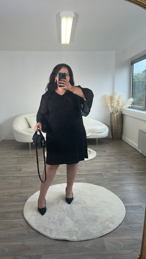 Robe brillante a manche plissé
