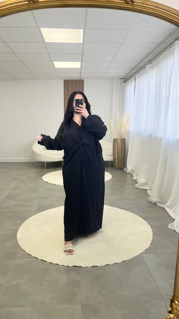 Robe a noeud noir
