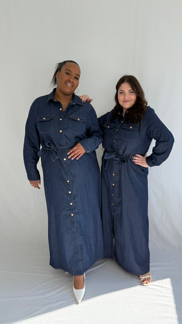 Robe en jeans avec ceinture