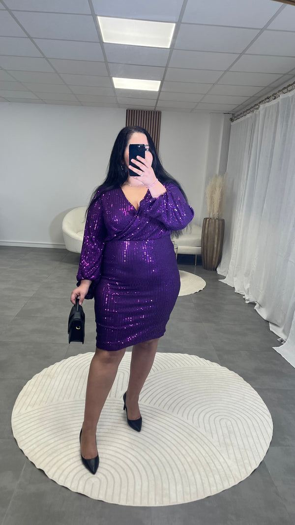 Robe à sequins violette