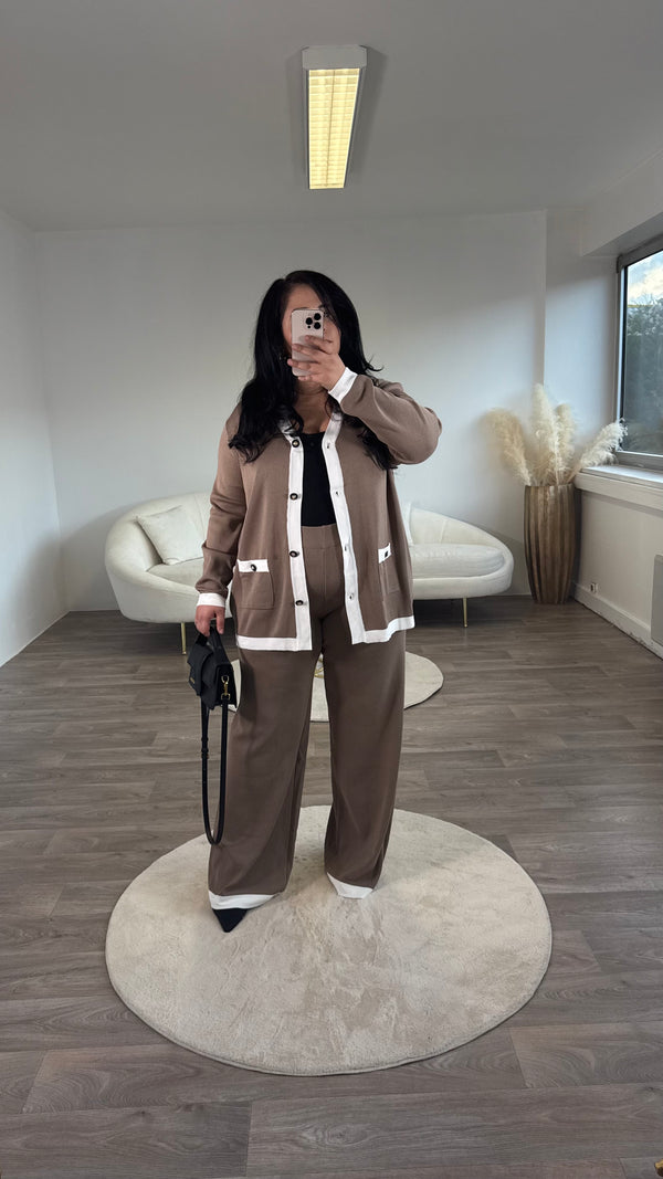 Ensemble cardigan dupe Chanel